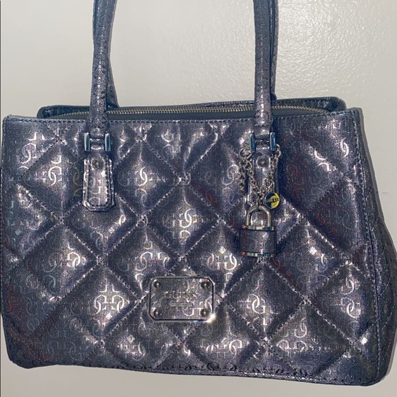 Guess handbag - Picture 1 of 6